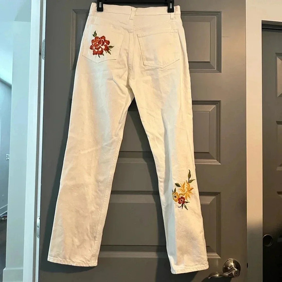Reformation Cynthia Embroidered High Waist Straight Leg Jeans in Flora Sz 26 NWT - Picture 2 of 6